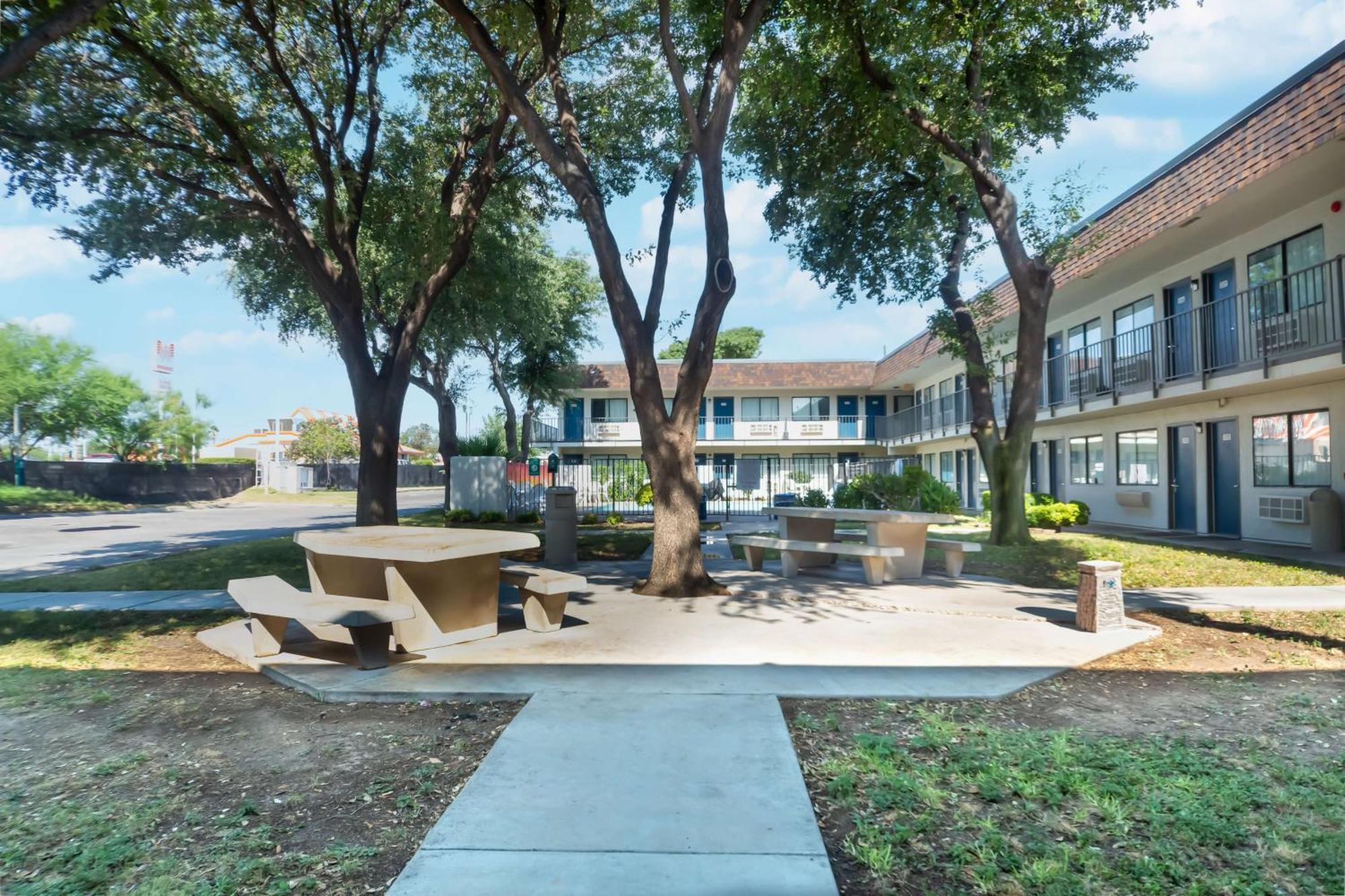 Motel 6-Del Rio, Tx Ngoại thất bức ảnh